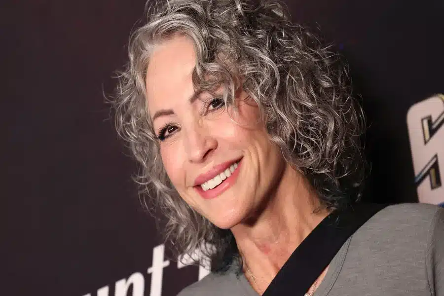 Nana Visitor Measurements, Height, and Weight